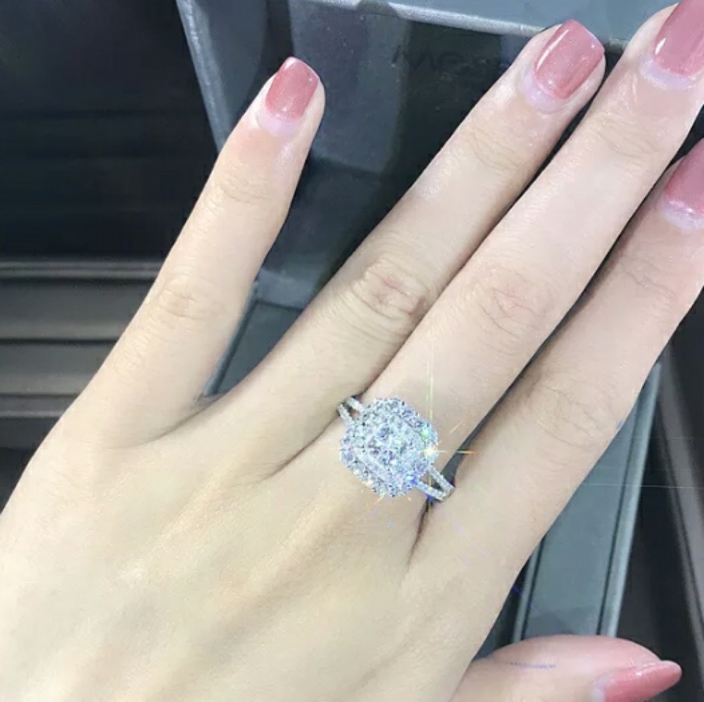 Silver Cubic Zirconia Ring - Picture 2 of 4